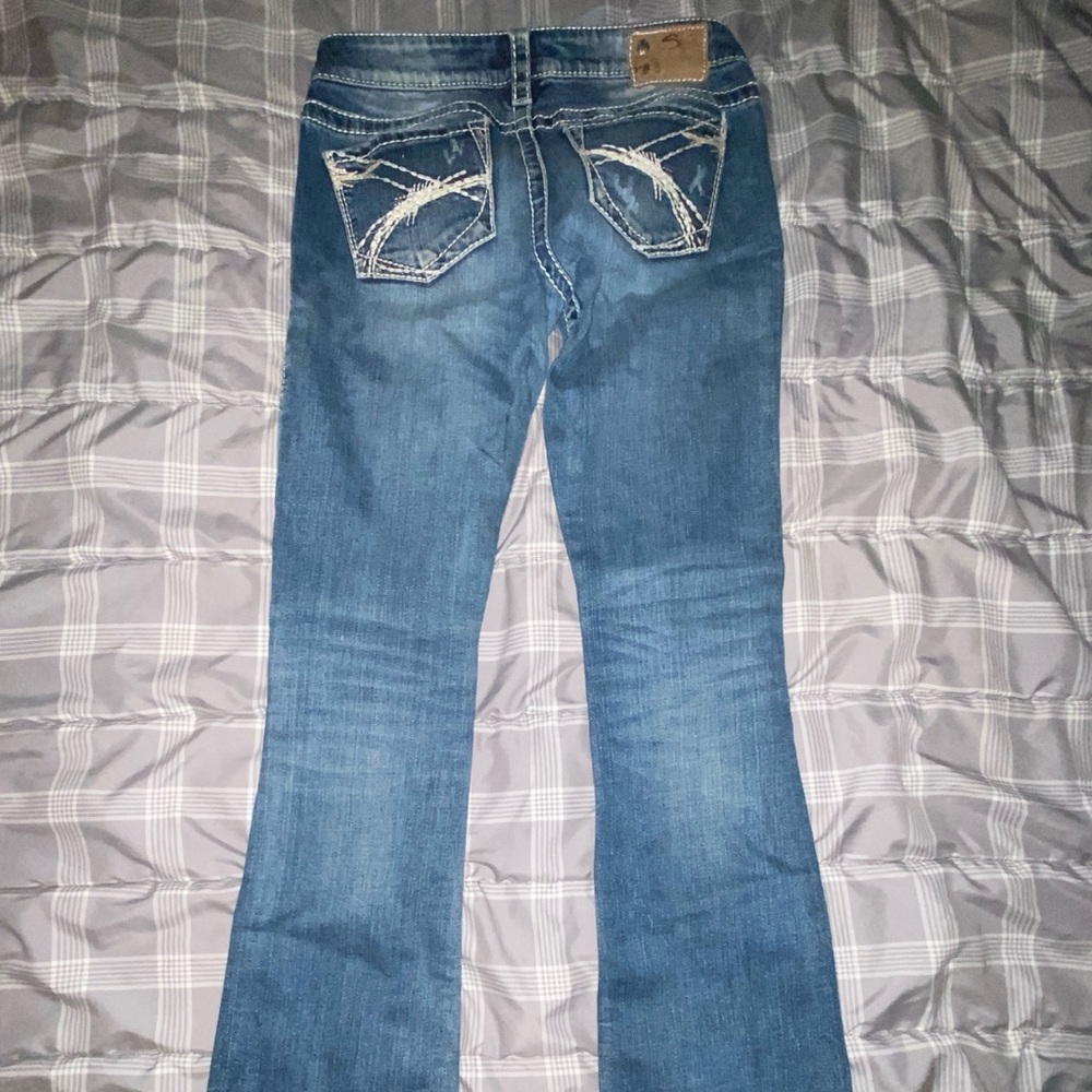 *132* The Favorite Silver “Tuesday’s”! 27x35